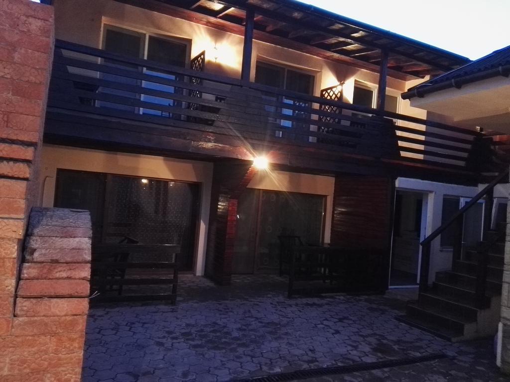 Casa Cristina Corbu Hotel Corbu  Ngoại thất bức ảnh
